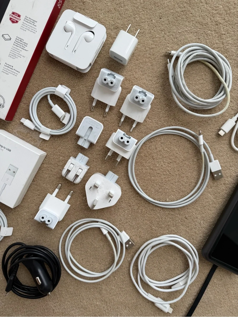 Assorted Apple Accessories Bundle